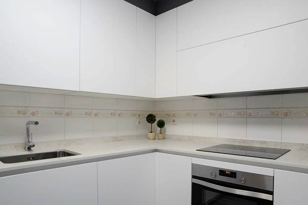 mobiliario-cocina-barata-cocinobra-pamplona-blanca