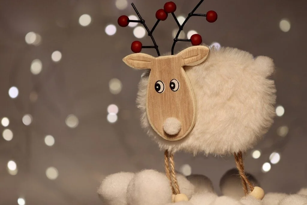 decoración de Navidad blanco y madera