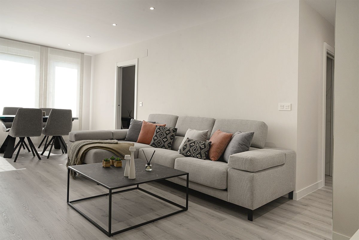 PISO ERMITAGAÑA REFORMA TONOS GRISES